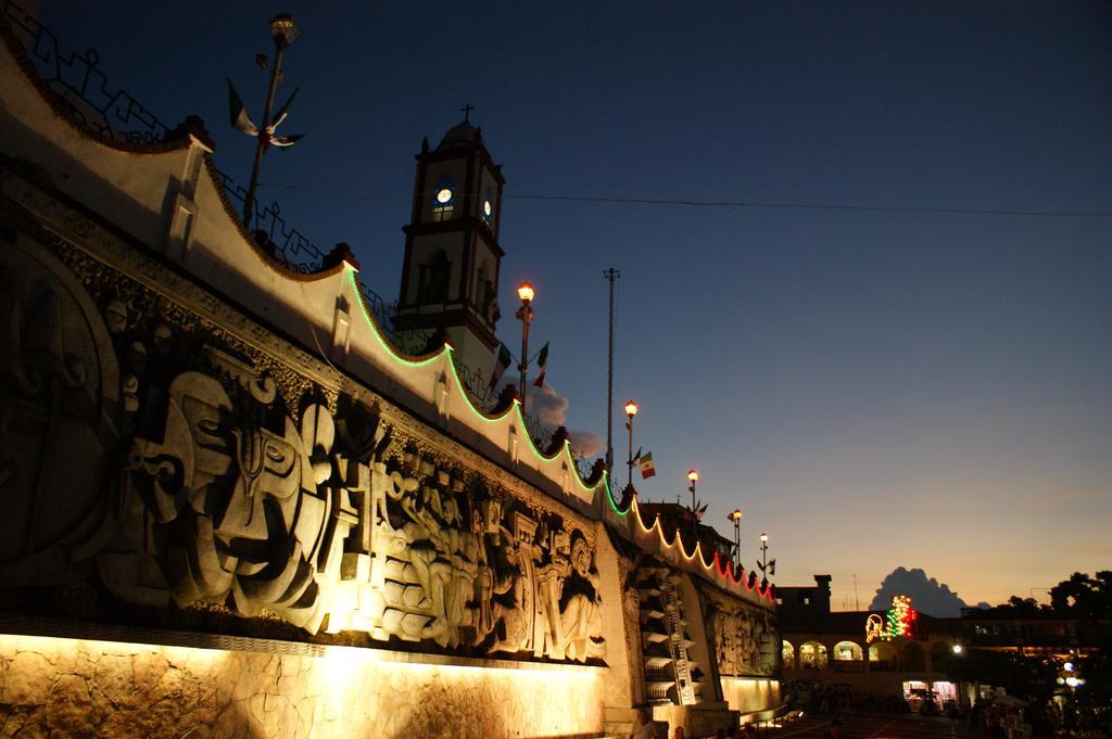 Hotel Blanch Papantla de Olarte Eksteriør billede